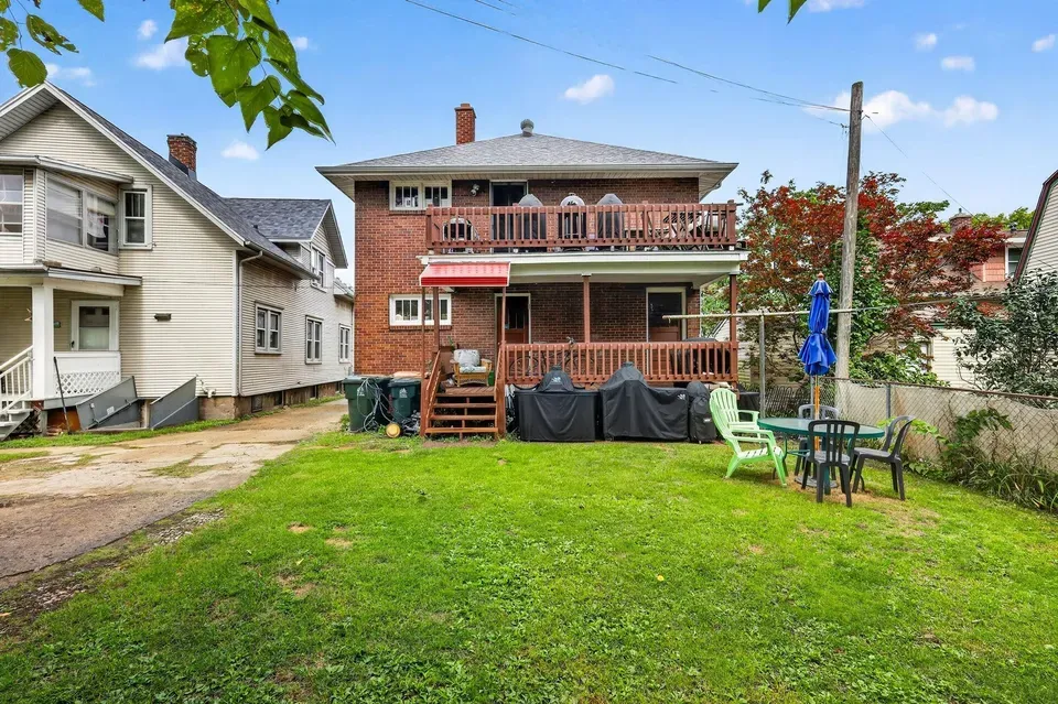 4 Bed 2 Bath Multi-Unit Residential Property in Madison, WI - 2