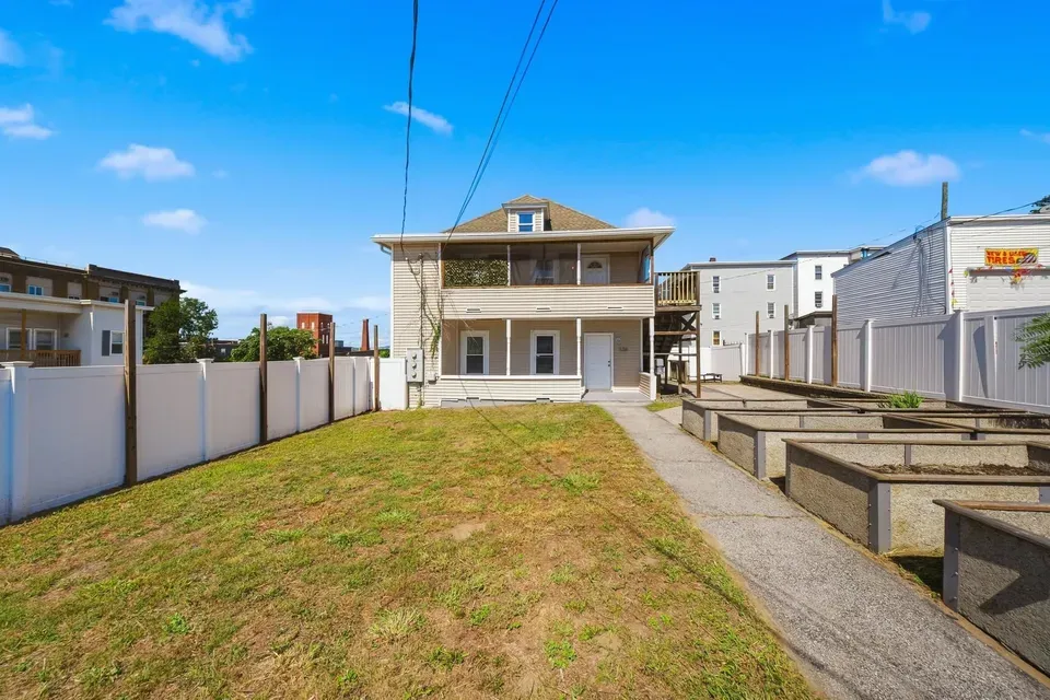 4 Bed 2 Bath Multi-Unit Residential Property in Manchester, NH