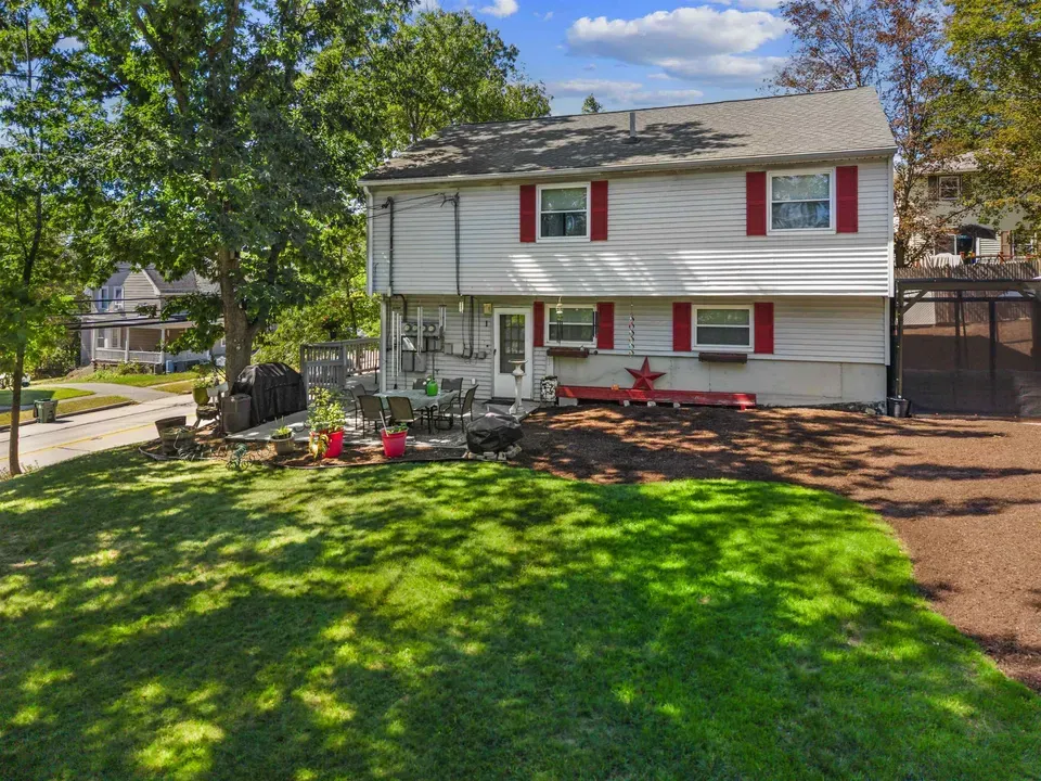 4 Bed 2 Bath Multi-Unit Residential Property in Manchester, NH