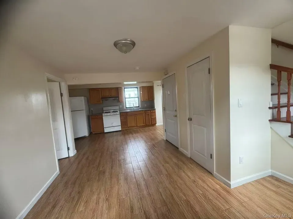 4 Bed 2 Bath Multi-Unit Residential Property in Queens, NY - 3