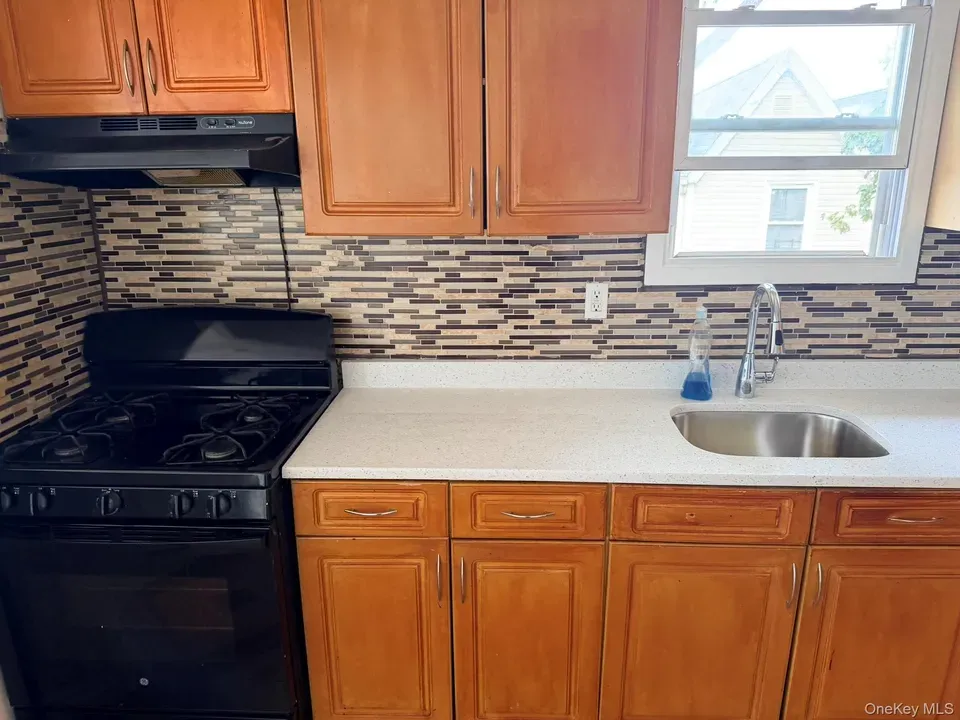 4 Bed 2 Bath Multi-Unit Residential Property in Queens, NY - 2