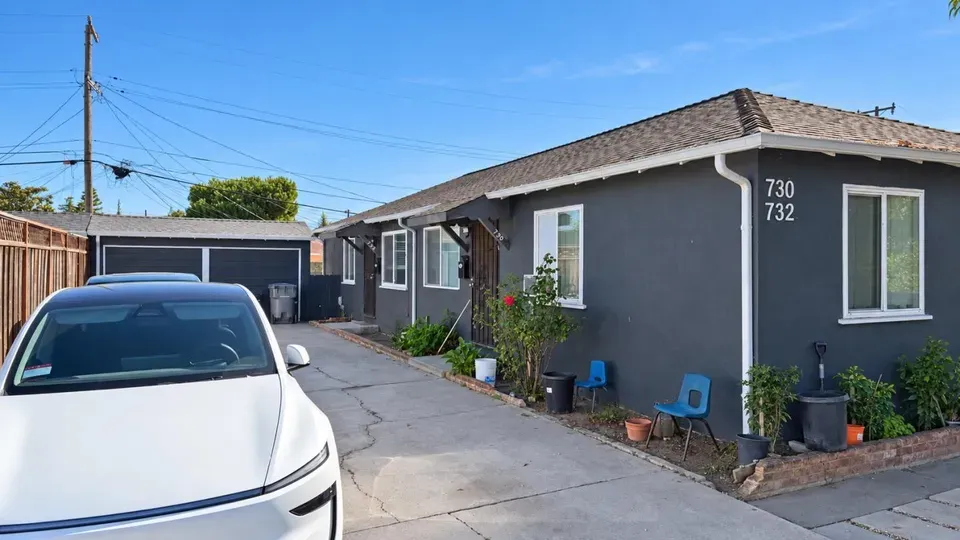 4 Bed 2 Bath Multi-Unit Residential Property in San Jose, CA - 2