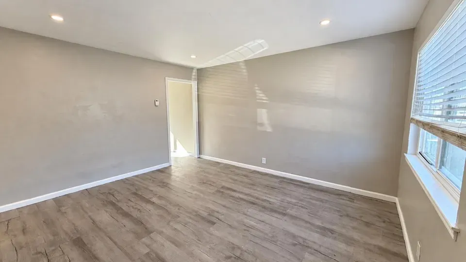 4 Bed 2 Bath Multi-Unit Residential Property in San Jose, CA - 3