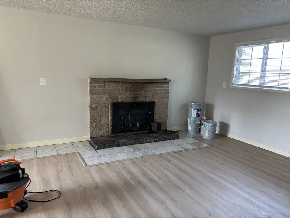 4 Bed 2 Bath Multi-Unit Residential Property in Spokane, WA - 2