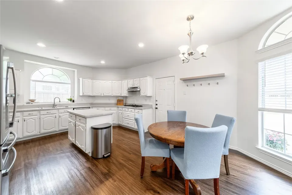 4 Bed 2 Bath Traditional Suburban Family Home in Allen, TX - 5