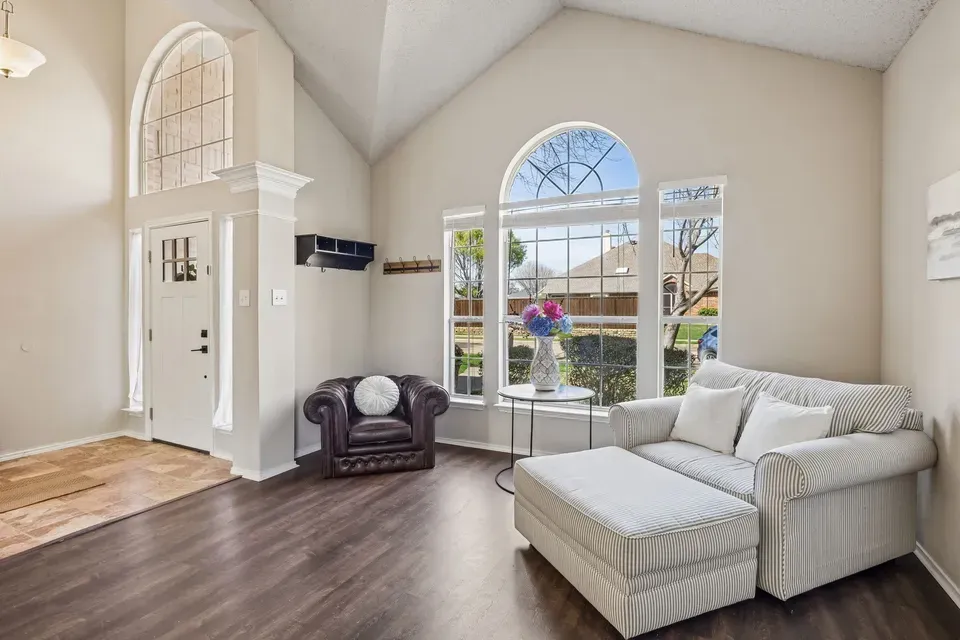 4 Bed 2 Bath Traditional Suburban Family Home in Allen, TX - 4