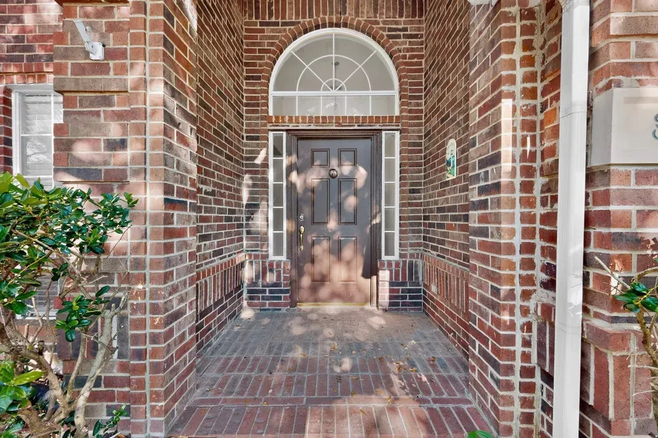 4 Bed 2 Bath Traditional Suburban Family Home in Allen, TX - 5