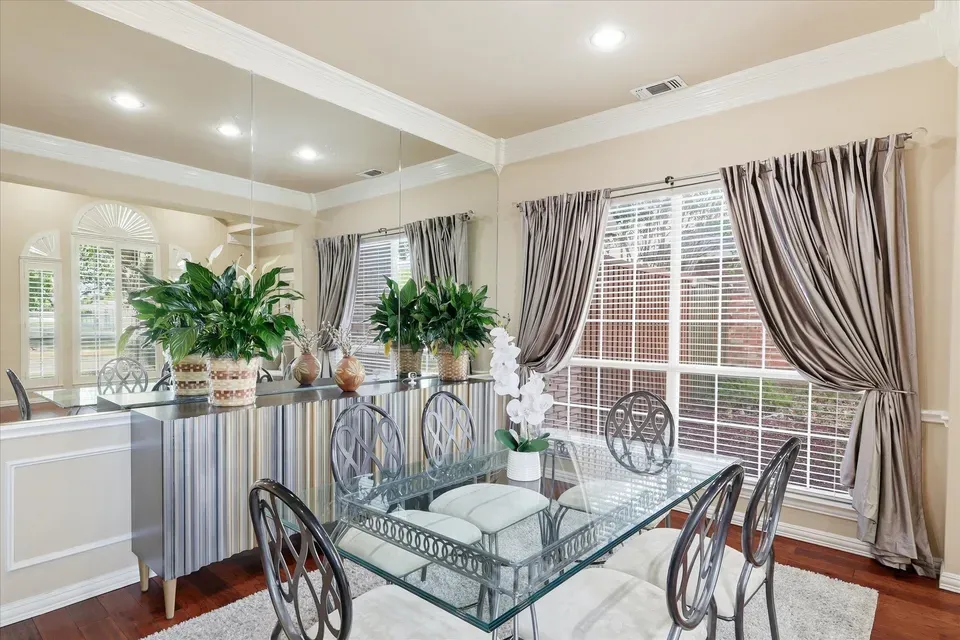 4 Bed 2 Bath Traditional Suburban Family Home in Allen, TX - 5
