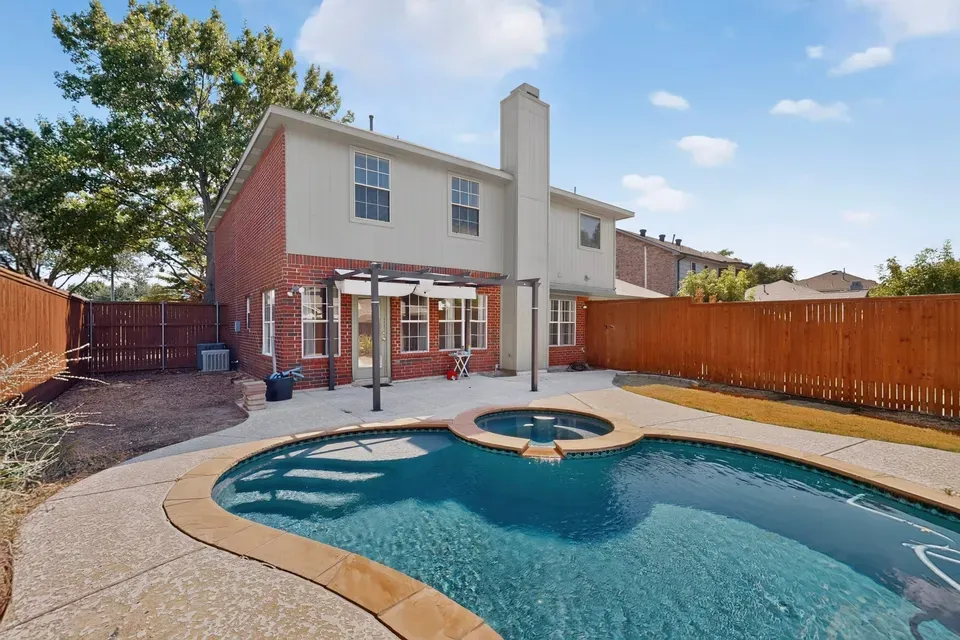 4 Bed 2 Bath Traditional Suburban Family Home in Allen, TX - 3