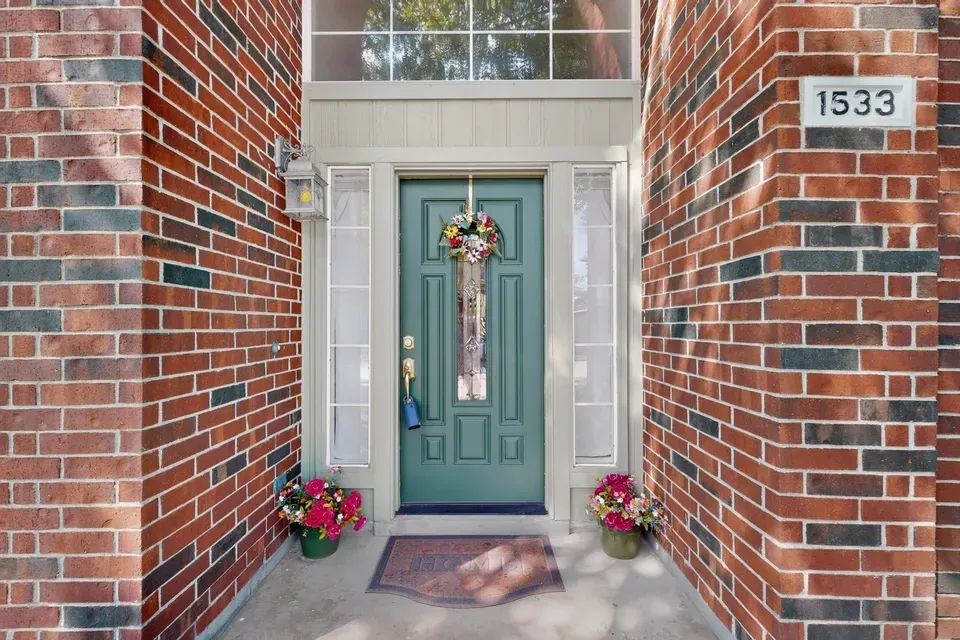 4 Bed 2 Bath Traditional Suburban Family Home in Allen, TX - 5