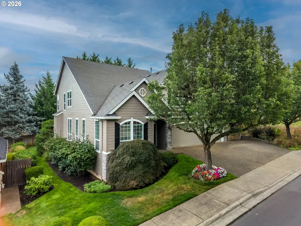 4 Bed 2 Bath Traditional Suburban Family Home in Beaverton, OR - 3