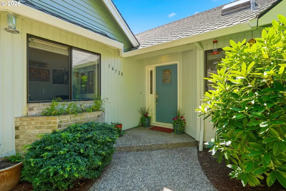4 Bed 2 Bath Traditional Suburban Family Home in Beaverton, OR - 4