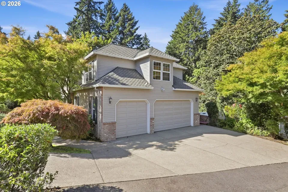 4 Bed 2 Bath Traditional Suburban Family Home in Beaverton, OR - 4