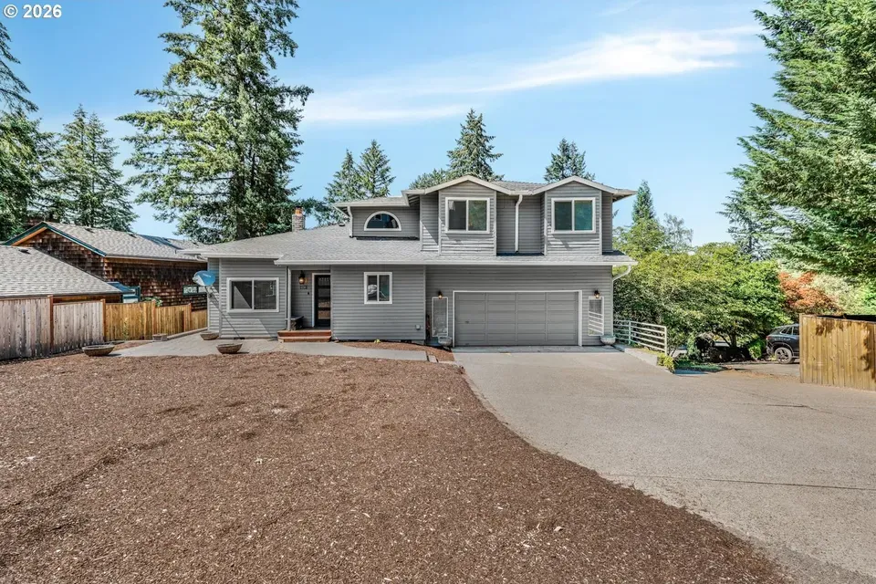 4 Bed 2 Bath Traditional Suburban Family Home in Beaverton, OR