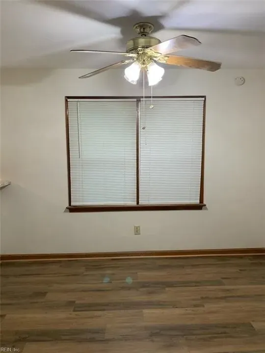 4 Bed 2 Bath Traditional Suburban Family Home in Chesapeake, VA - 5