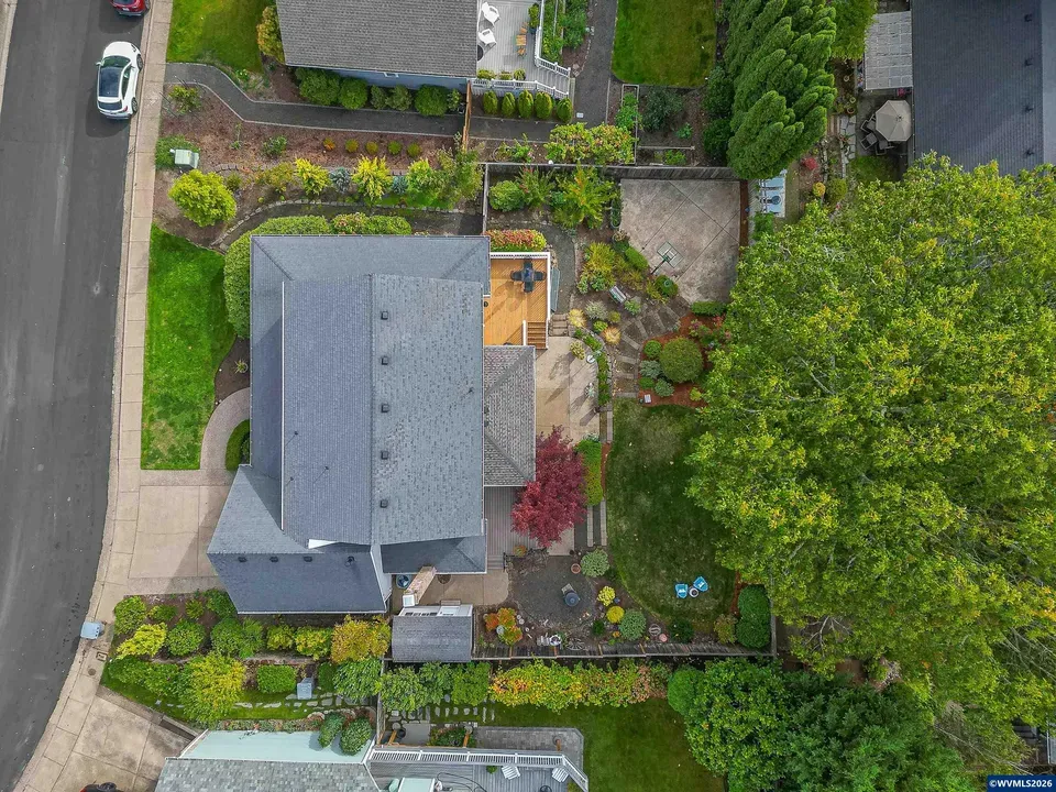 4 Bed 2 Bath Traditional Suburban Family Home in Corvallis, OR - 2