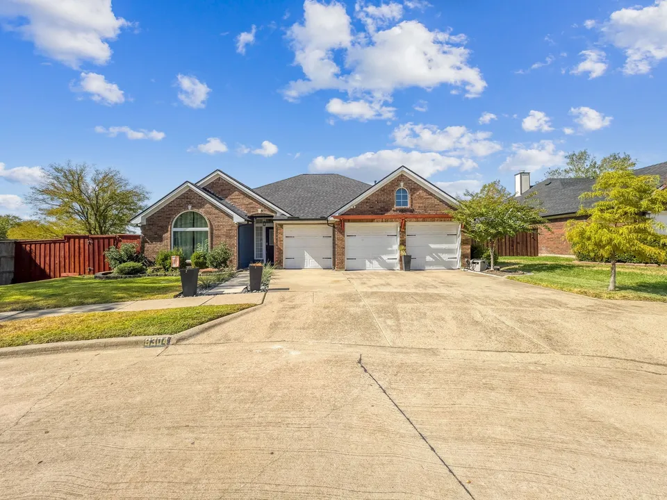 4 Bed 2 Bath Traditional Suburban Family Home in Dallas, TX - Hero