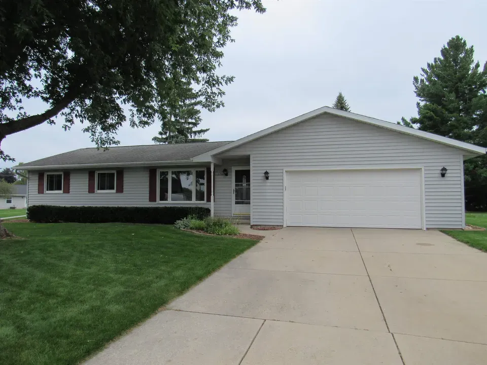 4 Bed 2 Bath Traditional Suburban Family Home in Green Bay, WI