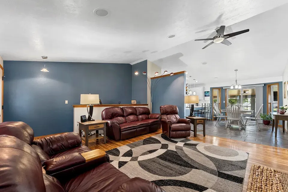 4 Bed 2 Bath Traditional Suburban Family Home in Green Bay, WI - 5