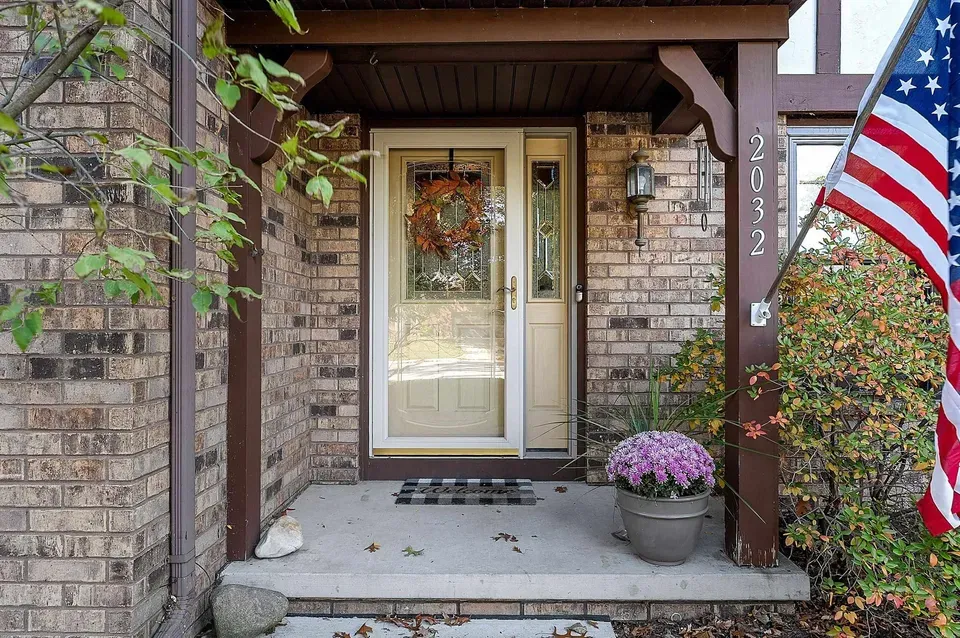 4 Bed 2 Bath Traditional Suburban Family Home in Green Bay, WI - 2