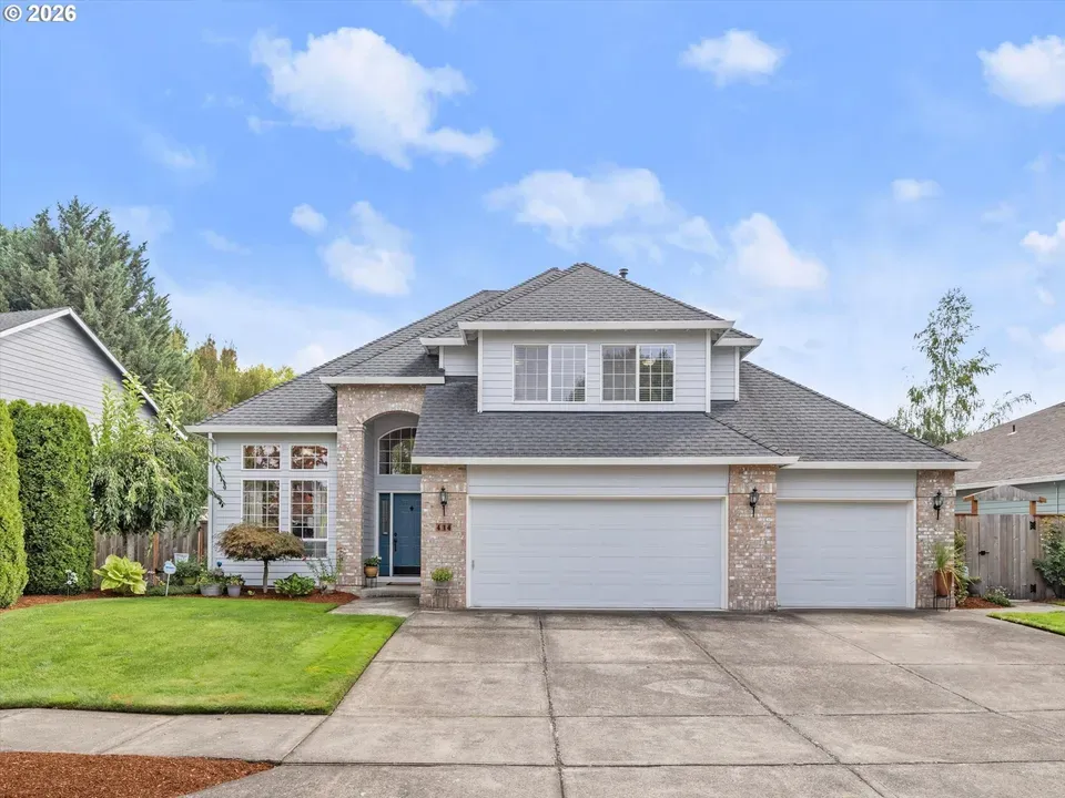 4 Bed 2 Bath Traditional Suburban Family Home in Hillsboro, OR - 2