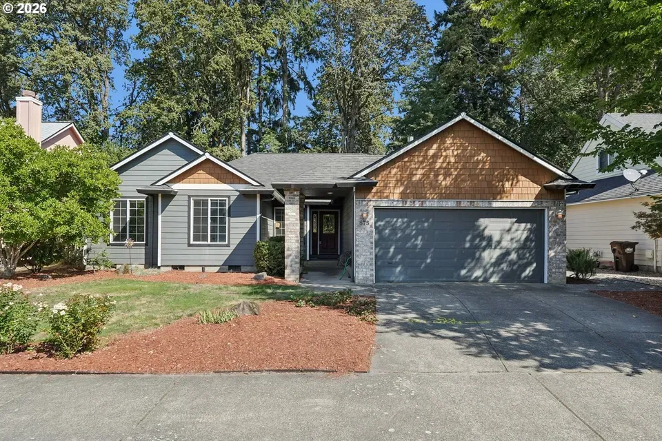 4 Bed 2 Bath Traditional Suburban Family Home in Hillsboro, OR