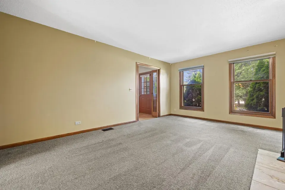 4 Bed 2 Bath Traditional Suburban Family Home in Kenosha, WI - 4