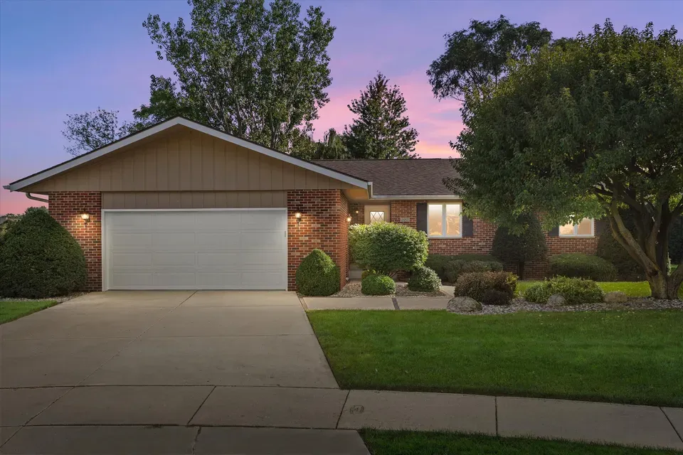 4 Bed 2 Bath Traditional Suburban Family Home in Kenosha, WI - 1