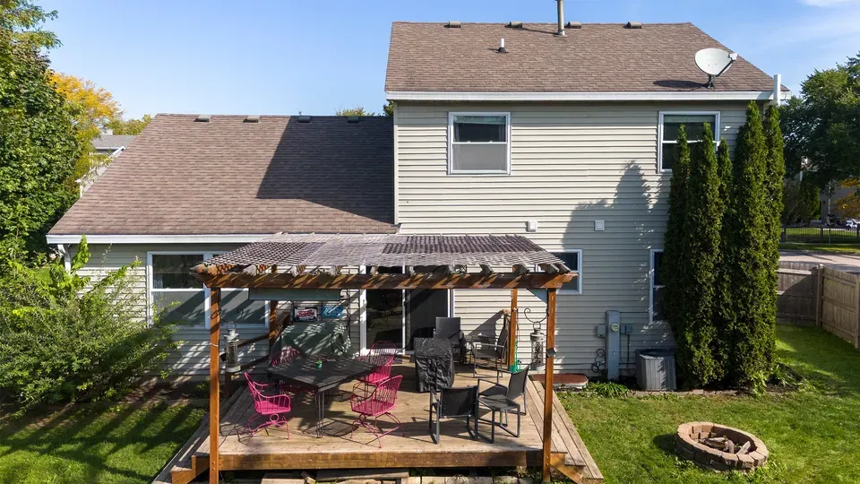 4 Bed 2 Bath Traditional Suburban Family Home in Kenosha, WI - 2