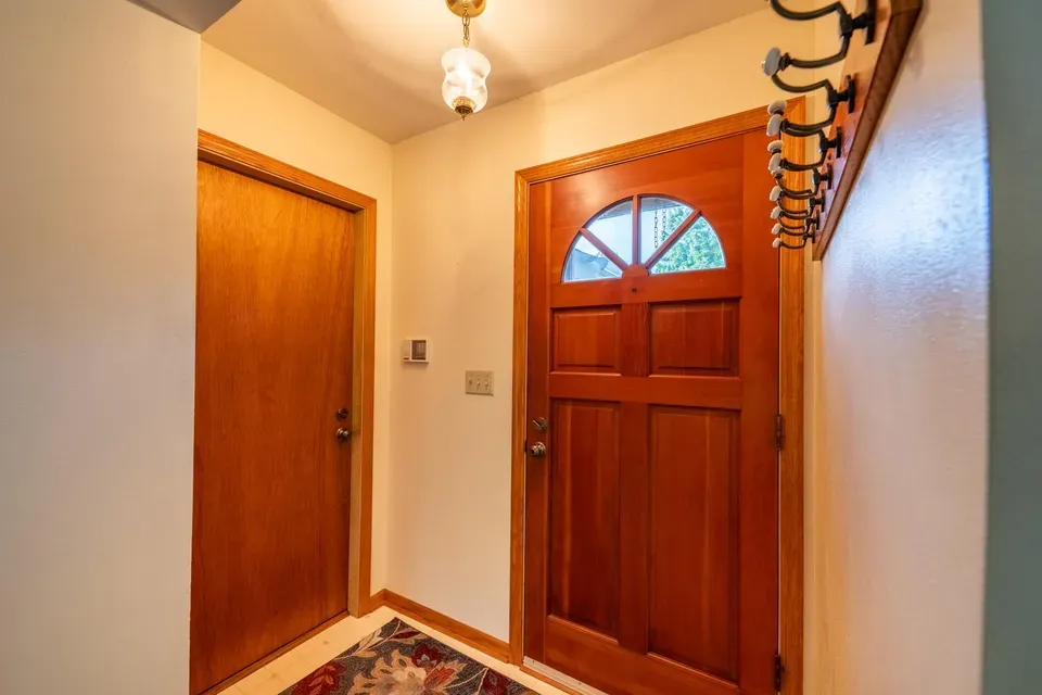 4 Bed 2 Bath Traditional Suburban Family Home in Milwaukee, WI - 3