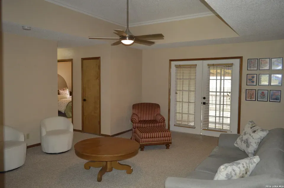 4 Bed 2 Bath Traditional Suburban Family Home in New Braunfels, TX - 5