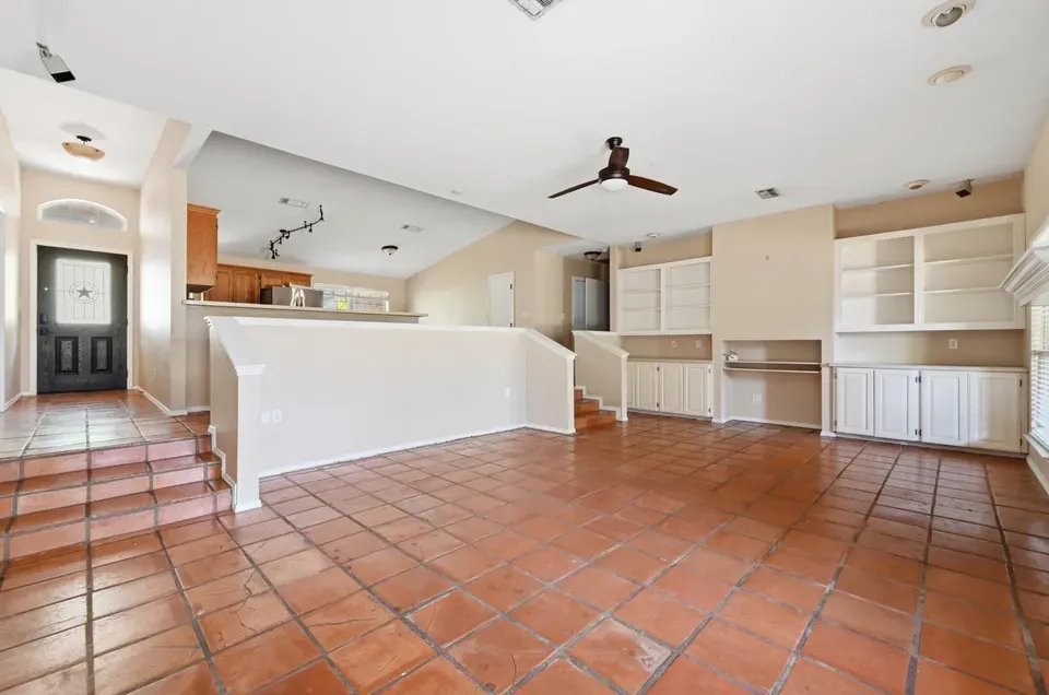4 Bed 2 Bath Traditional Suburban Family Home in New Braunfels, TX - 4