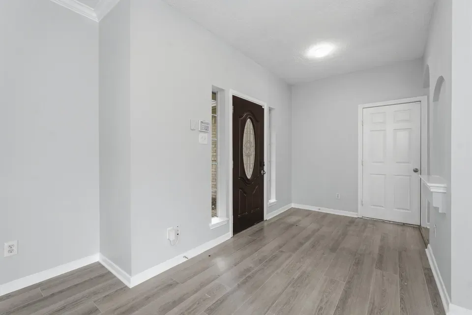 4 Bed 2 Bath Traditional Suburban Family Home in Pearland, TX - 3