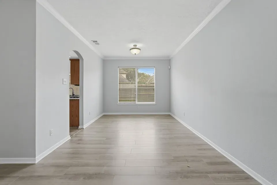 4 Bed 2 Bath Traditional Suburban Family Home in Pearland, TX - 5