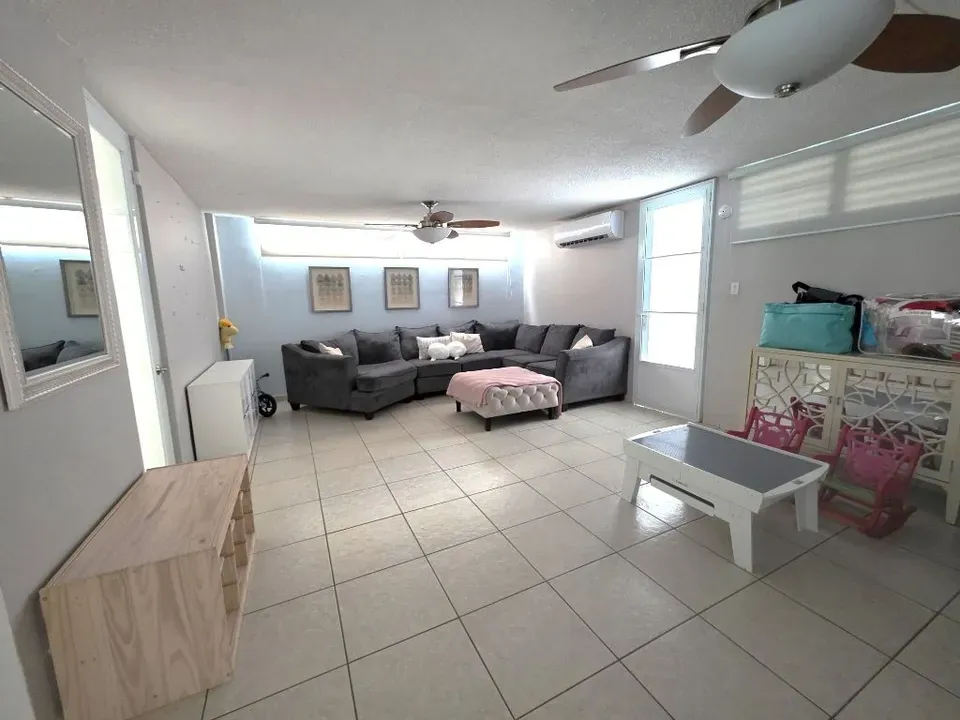 4 Bed 2 Bath Traditional Suburban Family Home in San Juan, PR - 3