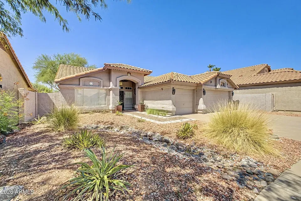 4 Bed 2 Bath Traditional Suburban Family Home in Scottsdale, AZ - 2