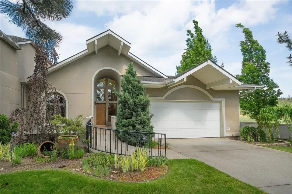 4 Bed 2 Bath Traditional Suburban Family Home in Spokane, WA