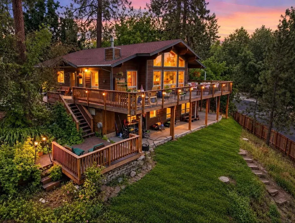 4 Bed 2 Bath Traditional Suburban Family Home in Spokane, WA - 1