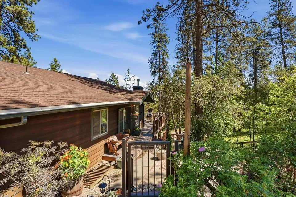 4 Bed 2 Bath Traditional Suburban Family Home in Spokane, WA - 5