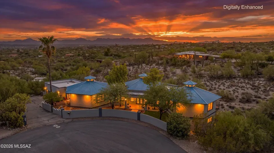 4 Bed 2 Bath Traditional Suburban Family Home in Tucson, AZ - 2