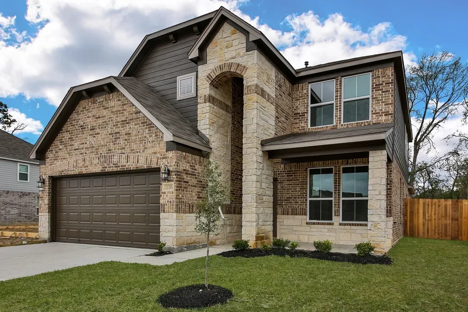 4 Bed 2 Bath Transitional Coastal in Houston, TX