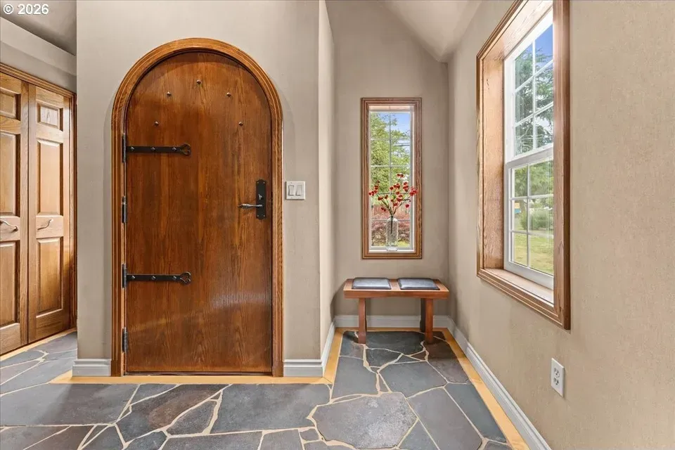 4 Bed 3 Bath Classic Historic Era Home in Beaverton, OR - 4