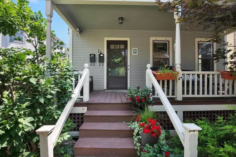 4 Bed 3 Bath Classic Historic Era Home in Burlington, VT - 1