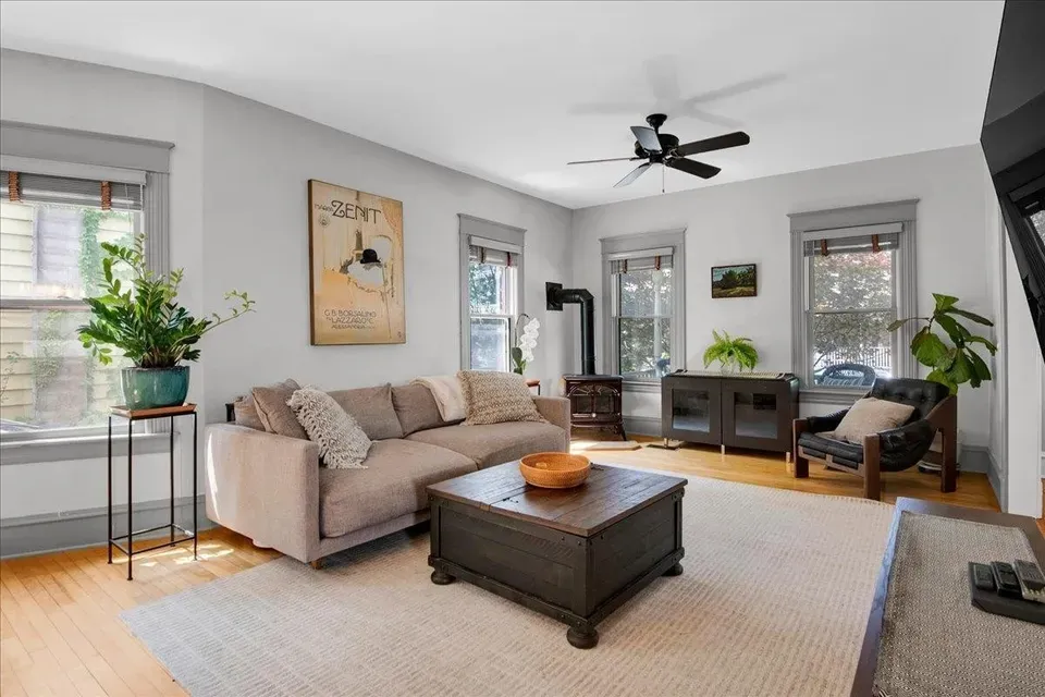 4 Bed 3 Bath Classic Historic Era Home in Burlington, VT - 4