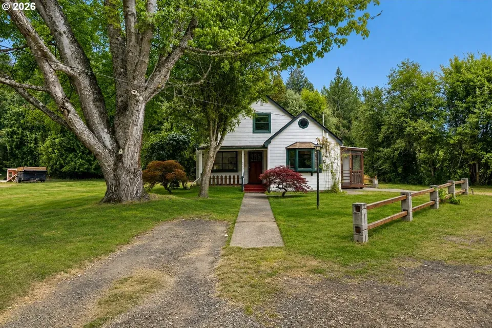 4 Bed 3 Bath Classic Historic Era Home in Hillsboro, OR - 1