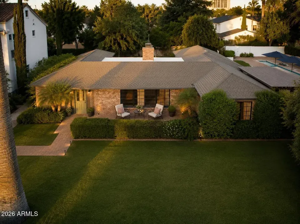 4 Bed 3 Bath Classic Historic Era Home in Phoenix, AZ - 3
