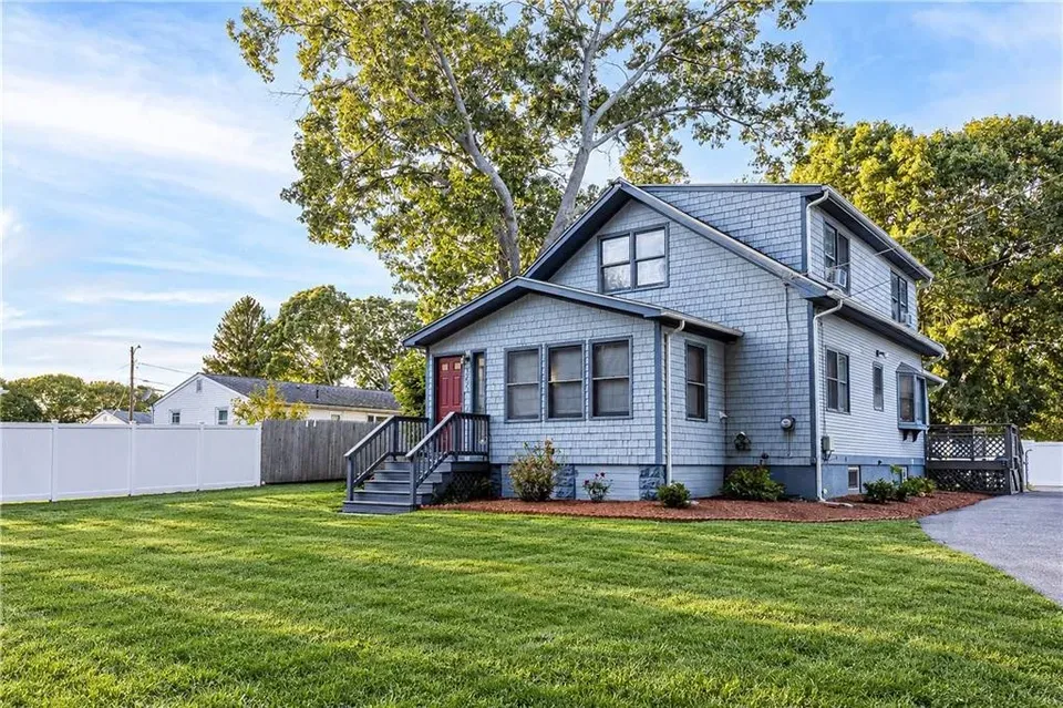 4 Bed 3 Bath Classic Historic Era Home in Warwick, RI - 2