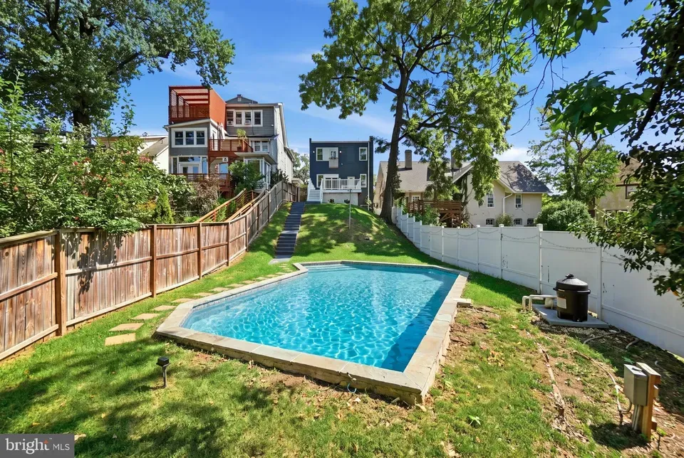4 Bed 3 Bath Classic Historic Era Home in Washington, DC