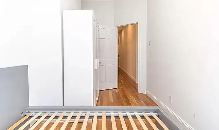 4 Bed 3 Bath Contemporary High-Rise Condo in Brooklyn, NY - 2