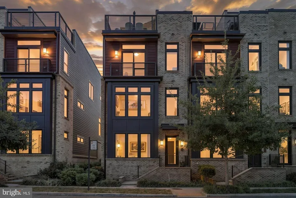 4 Bed 3 Bath Contemporary Multi-Level Townhome in Bethesda, MD - 1